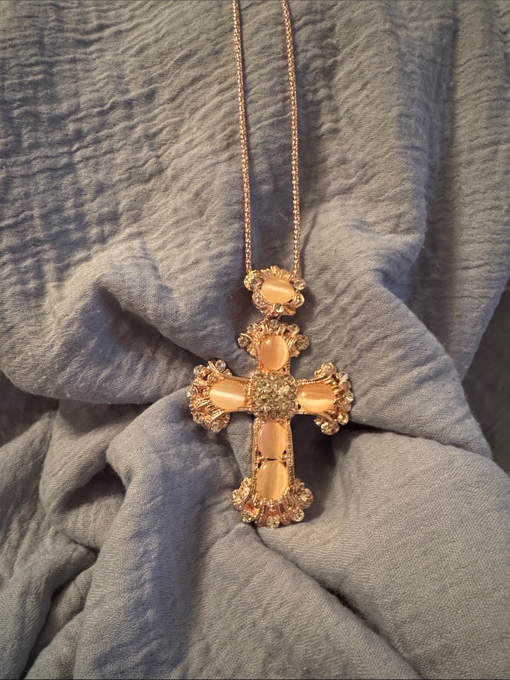 Rose Gold-Tone coral cross pendant
Betsy Johnson 27” chain